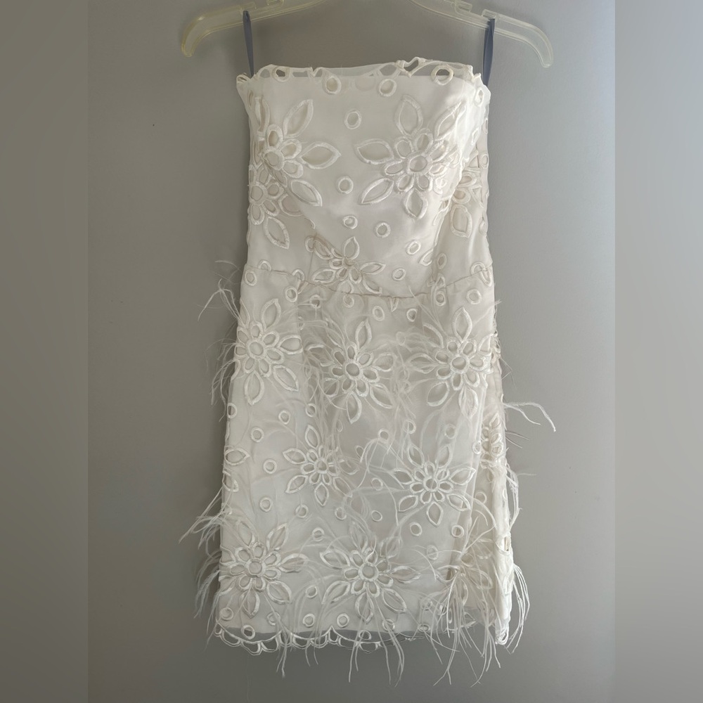 Elegant Cream Strapless Wedding Dress